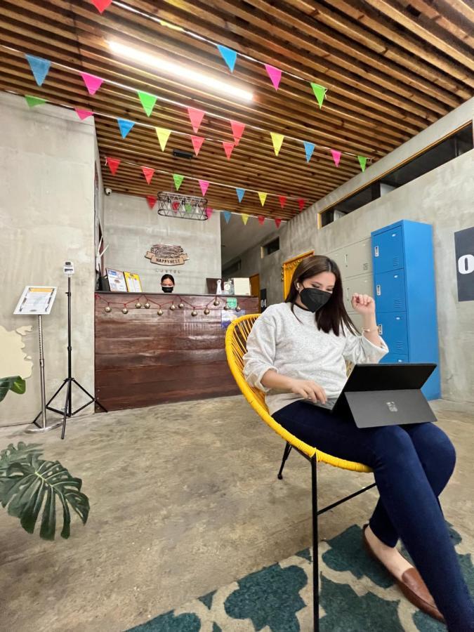 Happynest Hostel Cebu Екстер'єр фото
