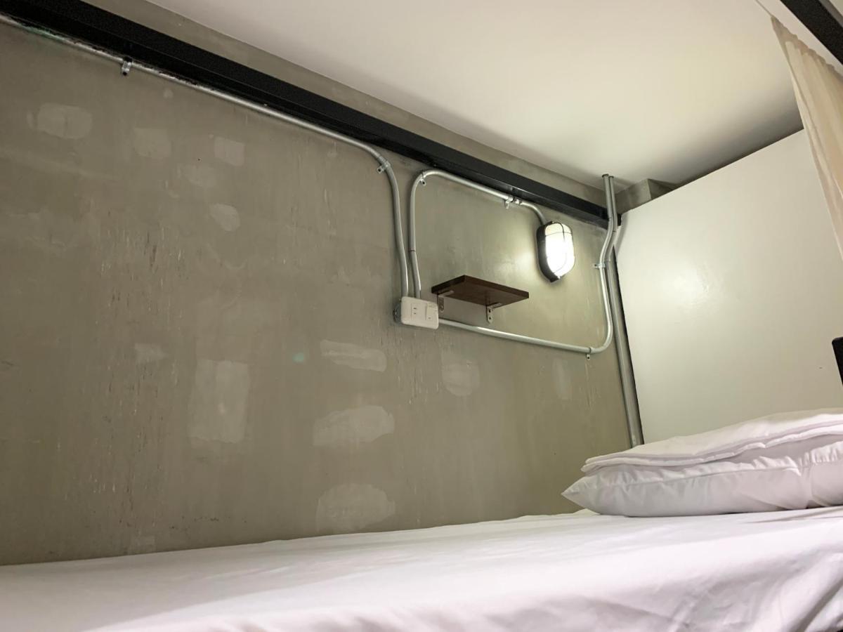 Happynest Hostel Cebu Екстер'єр фото