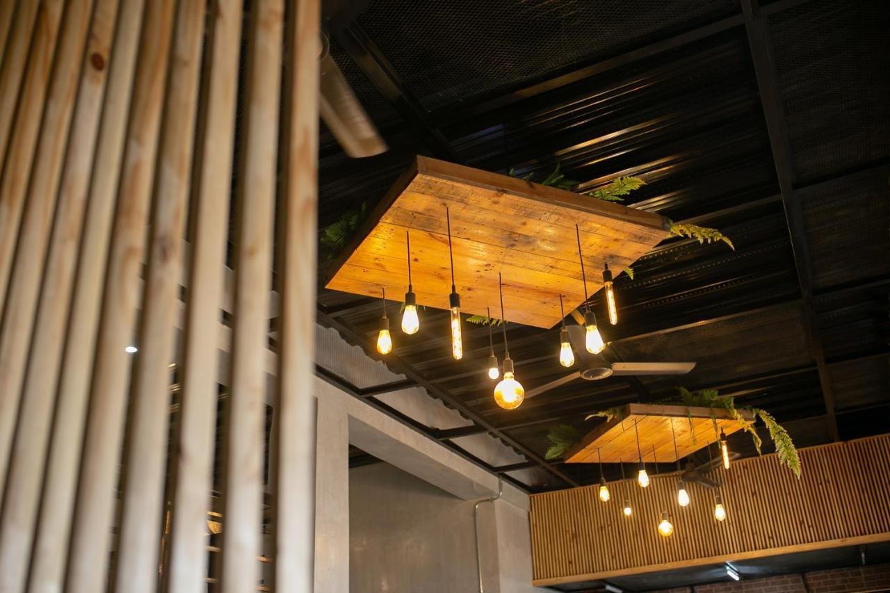 Happynest Hostel Cebu Екстер'єр фото