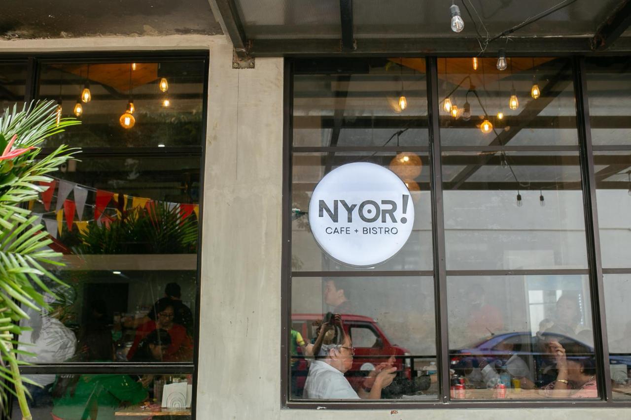 Happynest Hostel Cebu Екстер'єр фото