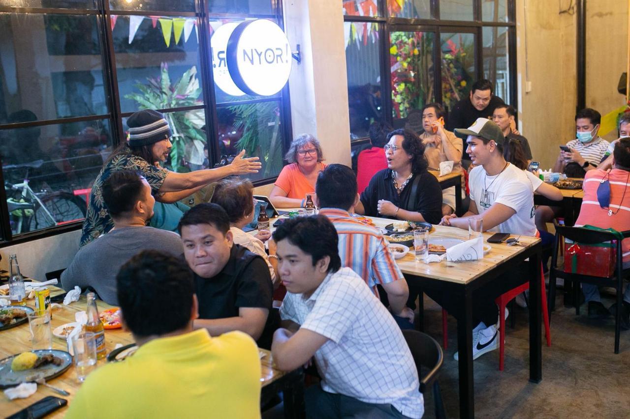 Happynest Hostel Cebu Екстер'єр фото