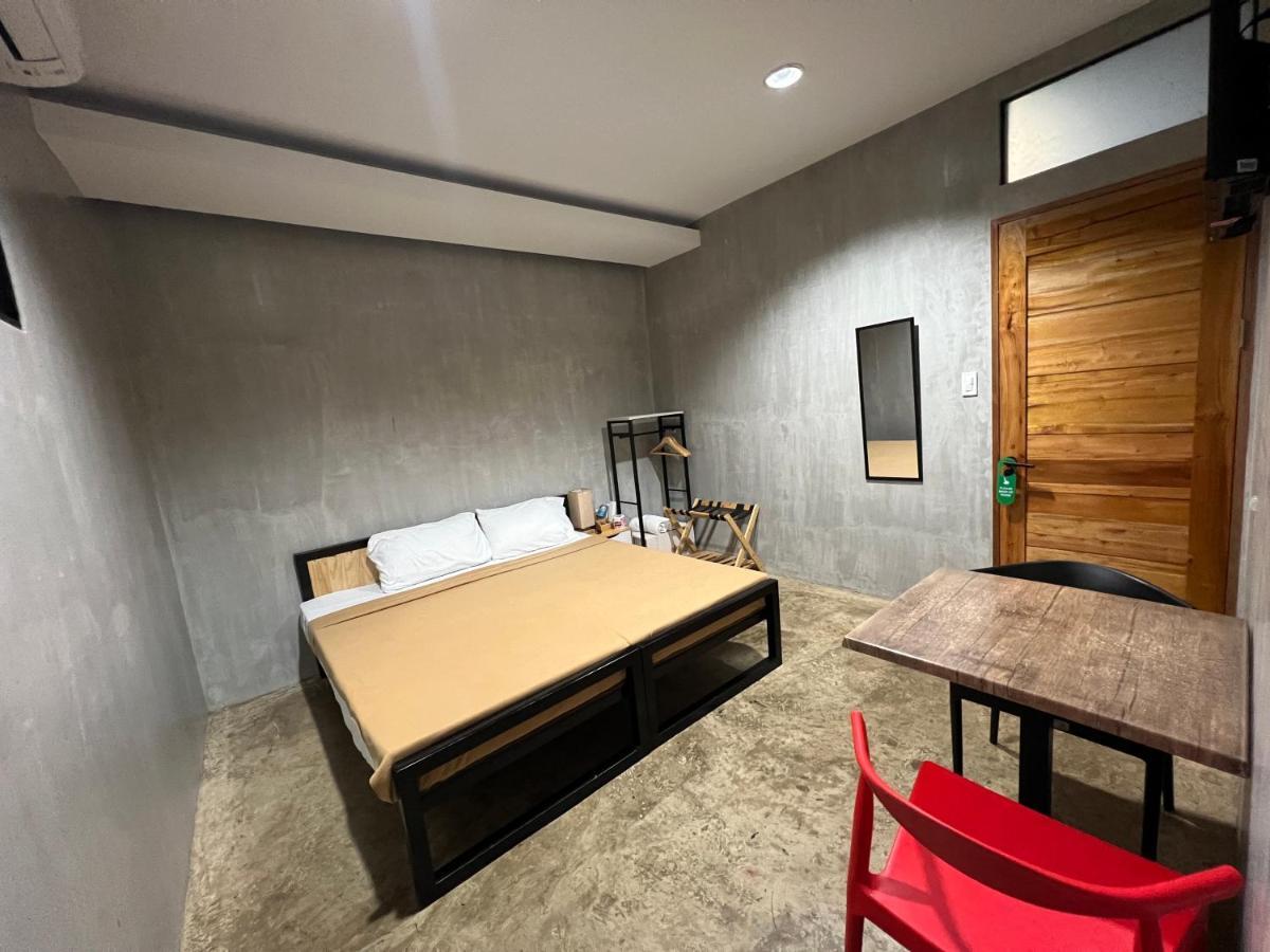 Happynest Hostel Cebu Екстер'єр фото