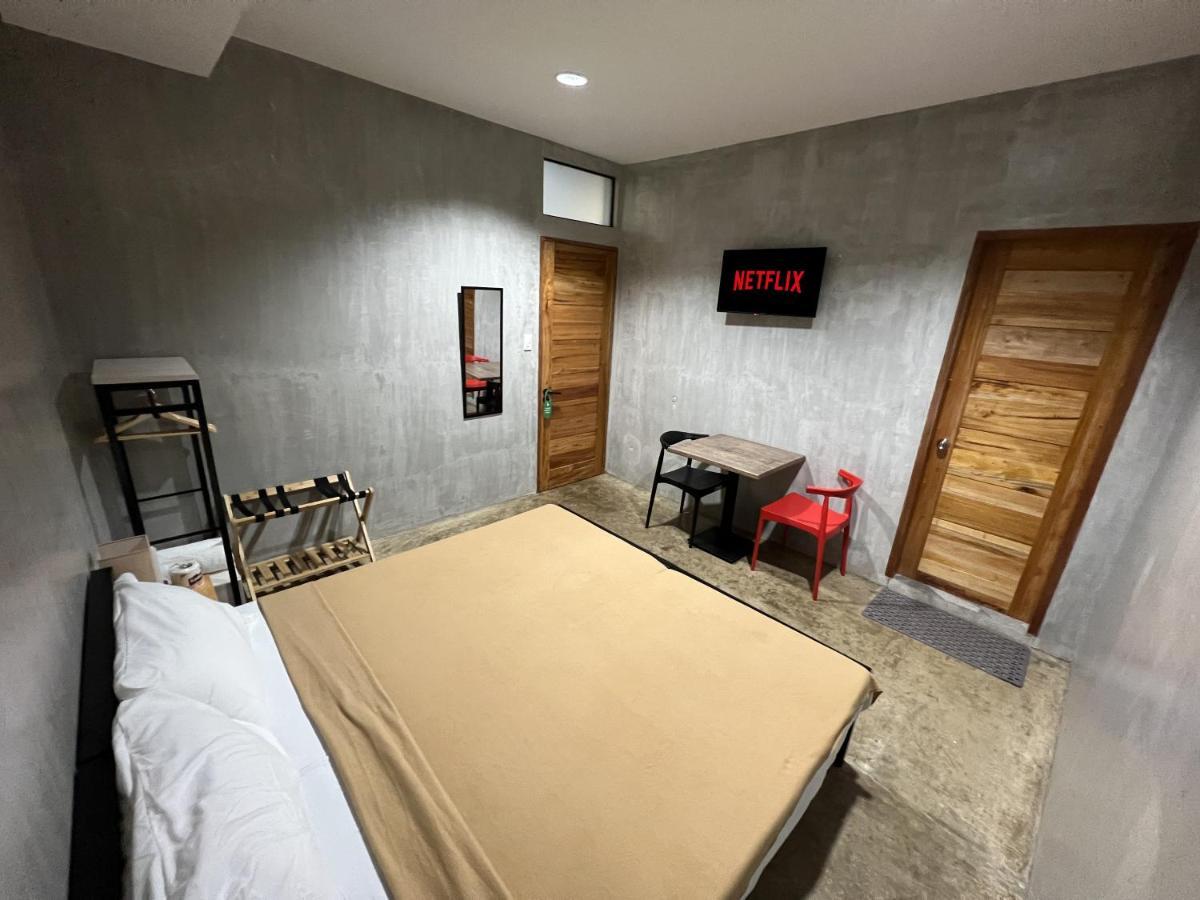 Happynest Hostel Cebu Екстер'єр фото