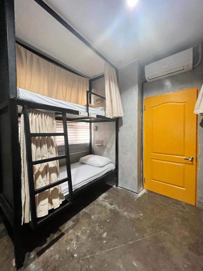 Happynest Hostel Cebu Екстер'єр фото